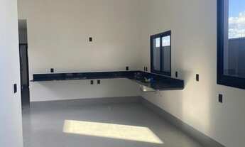 Imagem 2: Casa de condomínio térrea para venda tem 142 metros quadrados com 3 quartos