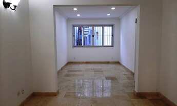 Imagem 2: Casa a venda com 280 metros quadrados com 5 quartos em Urca - Rio de Janeiro - RJ