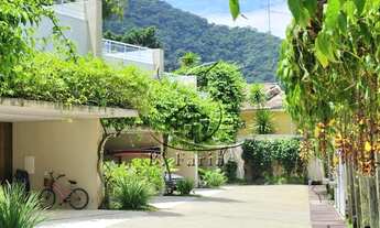 Imagem 2: Casa em condomínio com 5 suítes e piscina privativa - 50 metros do mar