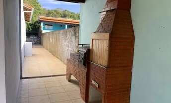 Imagem 6: More em frente o Lago dos Encantos no sul de MG