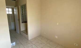 Imagem 5: Casa para venda possui 100 metros quadrados com 3 quartos em Parque Munhoz - Horto do Ype