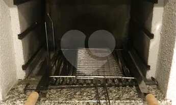 Imagem 7: Apartamento a venda na Aclimação com varanda gourmet e linda vista !