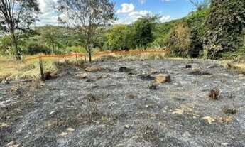 Imagem: Lote com mais de 450m2 próximo a ferrovia