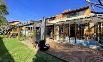 Imagem: Linda e Ampla Casa com 4 quartos, Quintal