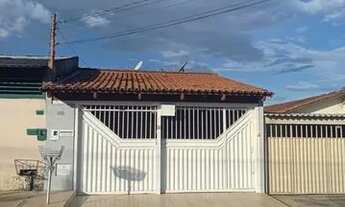 Imagem: Sobrado para venda tem 180 metros quadrados