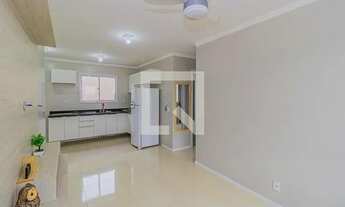 Imagem 2: Apartamento para Aluguel - Olaria, 2 Quartos, 49 m2