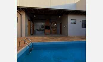 Imagem 2: Casa no Jardim Belvedere com piscina, 4 quartos, 2 suítes, R$ 680.000,00