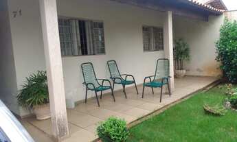 Imagem: Casa térrea com 03 quarto sendo uma suíte