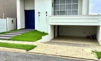 Imagem: Sobrado de alto padrão no condomínio Florais