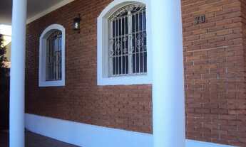 Imagem 6: Casa para aluguel possui 200 metros quadrados com 3 quartos