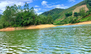 Imagem 3: Imperdível , Sítio divisa com a barragem de Rio bonito