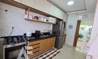 Imagem 2: Casa de Condomínio 229 m com 3 quartos em Alto do Calhau