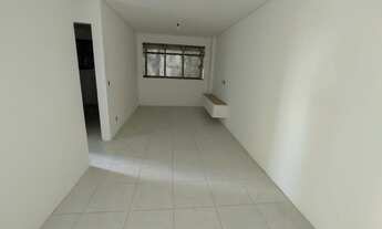 Imagem 5: Vendo apto com 2 quartos, sala p/ 2 amb, elevador e lazer em Candeias