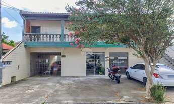 Imagem: SOBRADO COM 03 SALAS COMERCIAS E DUAS CASAS