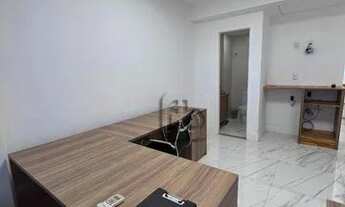 Imagem 5: Sala comercial/ 25m2 / vista de frente / Mobiliado / andar médio