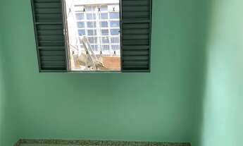 Imagem 4: ALUGA-SE BARRACO DE FUNDOS EM ARNIQUEIRAS