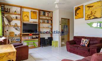 Imagem: Ótima Casa de 03 dorms. Terreno 250m²