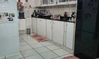 Imagem 5: Casa no Coroado 2, com três quartos, sendo uma suíte, garagem dois carros e portão autom