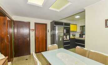 Imagem 4: Sobrado para venda tem 280 metros quadrados com 3 quartos em Pinheirinho - Curitiba - PR