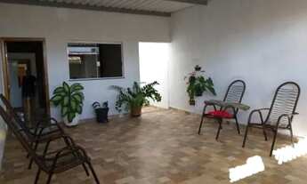 Imagem: CASA COM TRÊS QUARTOS NO BAIRRO DA GUANABARA