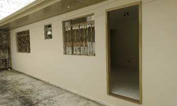 Imagem 6: Casa de Alvenaria no Tingui - Fundos, 1 quarto sem garagem