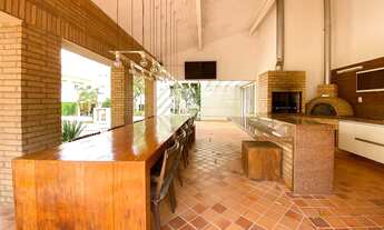 Imagem 7: Casa de condomínio sobrado para aluguel tem 380 metros quadrados com 4 quartos