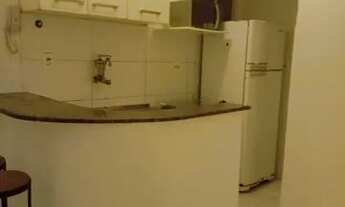 Imagem: Imóvel atrás da mata