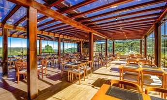 Imagem 2: Quarto de hotel em Gramado