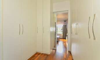 Imagem 7: Sobrado para venda tem 280 metros quadrados com 3 quartos em Pinheirinho - Curitiba - PR