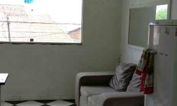 Imagem 5: Kitnet mobiliada 1/4 - Incluso água e internet / Coroa do meio