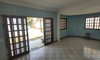 Imagem 4: Casa de condomínio para venda tem 256 metros quadrados com 4 quartos