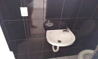 Imagem 2: Casa 2 quartos Condomínio Alhambra