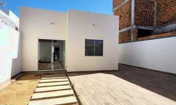 Imagem 3: Casa para venda possui 115 metros quadrados com 3 quartos em Centro - Brumado - BA