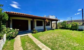 Imagem: RARIDADE - Casa no Centro de Capão da Canoa