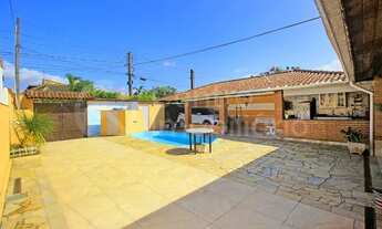 Imagem 3: CASA com piscina e 6 quartos em Peruíbe, no bairro Jardim Ribamar