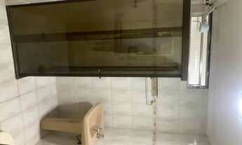 Imagem 7: Casa para aluguel possui 160 metros quadrados com 2 quartos e uma edícula no fundo com ban