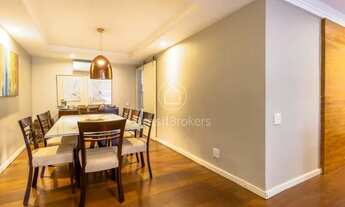 Imagem 7: Apartamento para venda possui 215 metros quadrados com 4 quartos em Lagoa - Rio de Janeiro