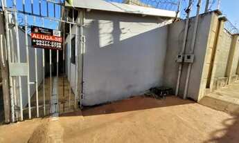 Imagem: Casa individual. Bairro Batistão de 1 quarto