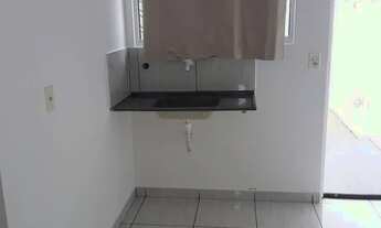 Imagem 2: KITNET P. ALUGO Quarto com aluguel por R$650 /mês