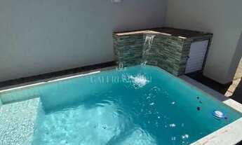 Imagem: Casa sobreposta alta, 2 dormitórios, piscina