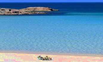 Imagem: Arraial do Cabo - Praia dos Anjos - Kitnets