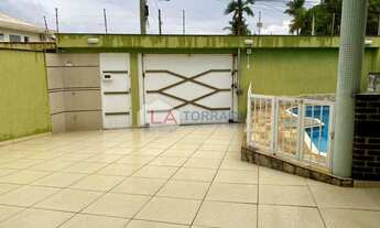 Imagem 4: Ref. 13596 - Casa Alto Padrão - Mobiliada - Florida - Financia