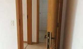 Imagem 3: Apartamento para aluguel e venda possui 60 metros quadrados com 2 quartos em Iapi - Salvad