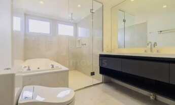 Imagem 2: Casa para Venda em São Paulo, Jardim Cordeiro, 4 dormitórios, 4 suítes, 5 banheiros, 4 vag