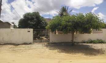 Imagem 5: Casa de esquina em Queimadas