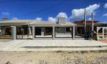 Imagem 2: Casa e Sobrado de 4 dormitórios à Venda - Xangri-lá