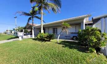 Imagem 2: Casa e Sobrado de 4 dormitórios à Venda - Xangri-lá