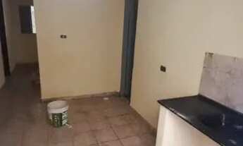 Imagem 4: Casa 2 quartos. Bairro Guanandi 1, com varanda, sala, cozinha. Próx ao Mercado do Produtor