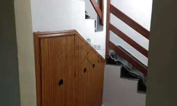 Imagem 2: Casa para aluguel tem 246 metros quadrados com 3 quartos