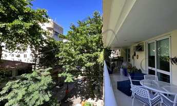 Imagem 2: Apartamento para venda com 189 metros quadrados com 4 quartos